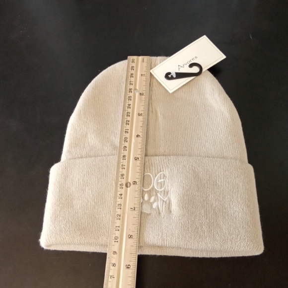 DOG MOM KHAKI BEANIE CAP - Picture 4 of 8
